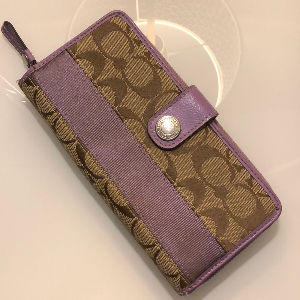 Coach wallet